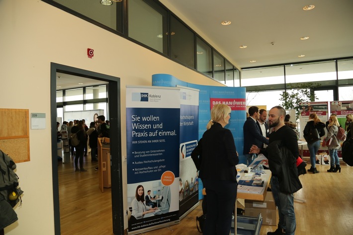 Koblenzer Unternehmen treffen auf Studierende - Pressemitteilung der Universität Koblenz-Landau