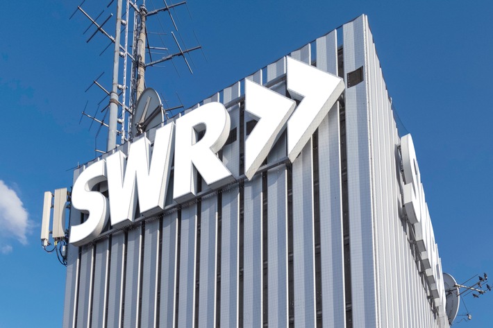 Zukunftspakt zwischen SWR und Filmakademie Baden-Württemberg
