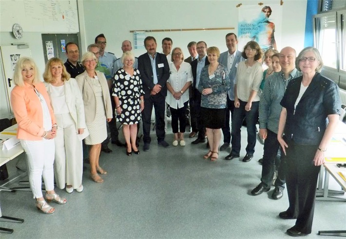 POL-PPKO: Erfahrungsaustausch zur Krisenprävention und -intervention an Schulen in Rheinland-Pfalz
