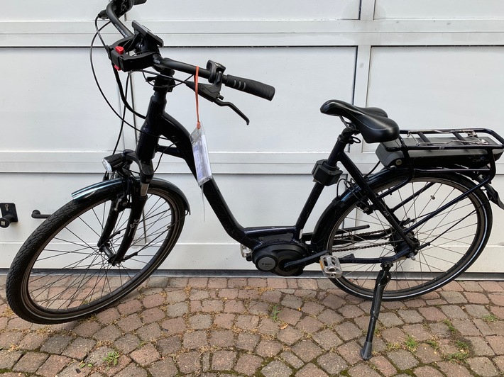POL-MS: Fahrraddieb mit E-Bike gestellt - Eigentümerin von Carver-Rad gesucht
