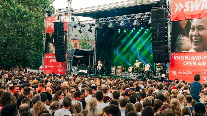 Countdown für das "SWR3 Rheinland-Pfalz Open Air" mit vielen Stars und den Highlights des Deutschland-Spiels