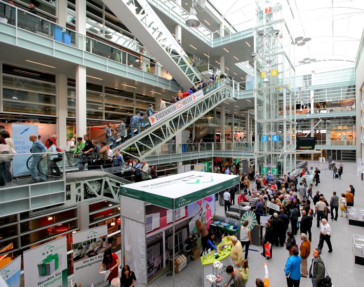 Es lockt die 44. Bauen & Modernisieren Messe Zürich, 5. bis 8. September 2013 (BILD + ANHANG)