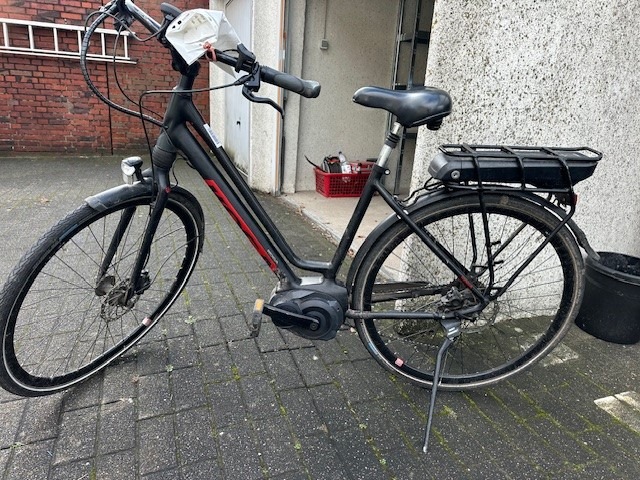 POL-COE: Senden/Polizei klärt mehrere Diebstähle - Besitzer von zwei sichergestellten Fahrrädern gesucht