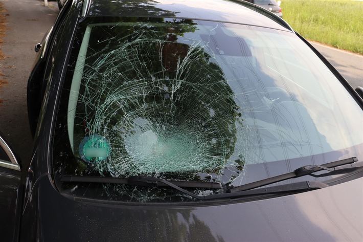 POL-HF: Ampel bei Rotlicht überfahren - 17-jährige Radfahrerin leicht verletzt