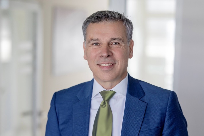 Pressemitteilung: Hahn Gruppe und Sonae Sierra legen LEH-Südeuropafonds auf