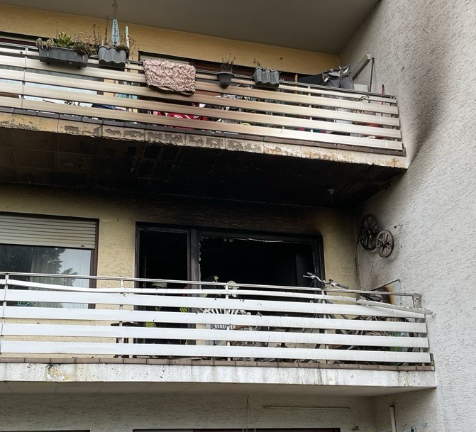 FW-BN: Wohnungsbrand in Bonn Alt-Godesberg - keine verletzten Personen