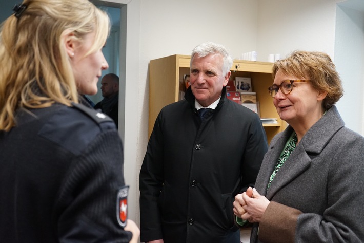 POL-LG: Innenministerin Daniela Behrens besucht die Polizeidirektion Lüneburg