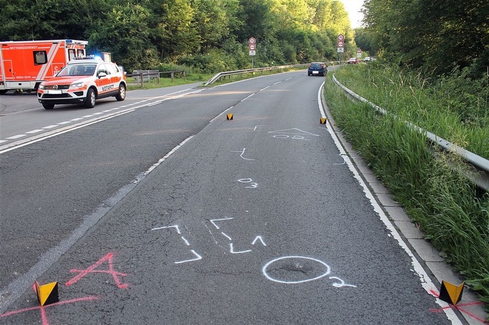 POL-OE: Kradfahrer bei Unfall leicht verletzt