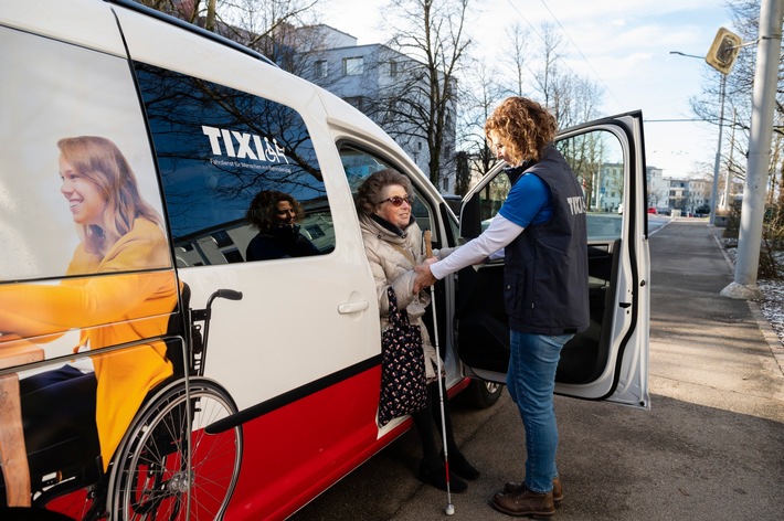 TIXI Zürich neu auch in HInwil