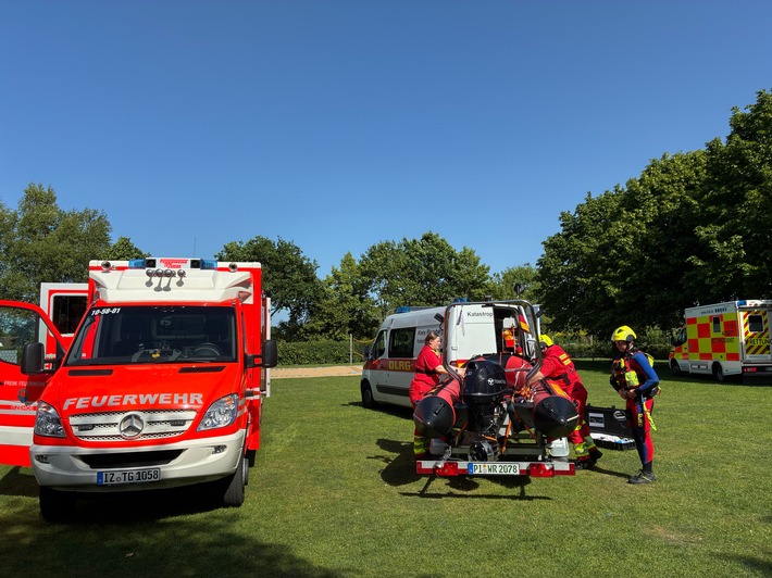 FW-PI: Barmstedt: Vermisster Schwimmer löst Sucheinsatz mit über 90 Einsatzkräften aus