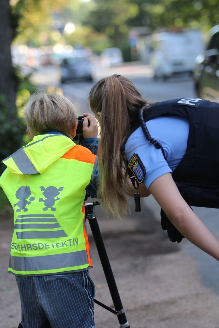 POL-DA: Südhessen: Bilanz nach "Blitz für Kids" Kontrollen / Mehr als 2000 Fahrzeuge überprüft / Grundschülerinnen und Grundschüler geben grüne und gelbe Karten heraus