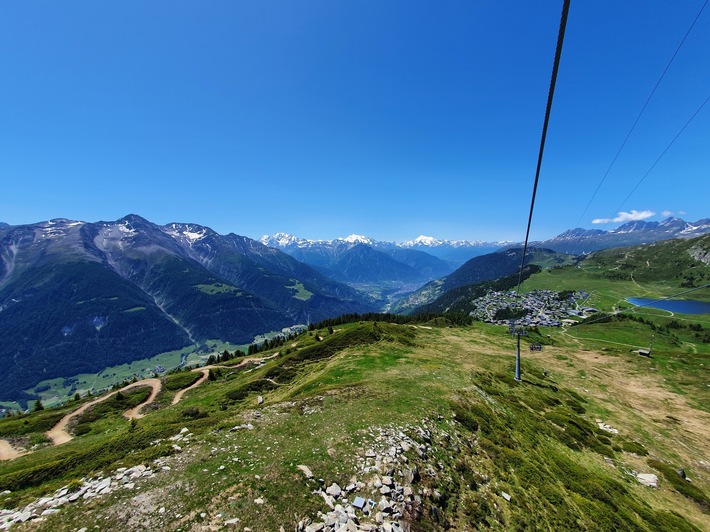 Voll im MTB-Flow: Neuer Flowtrail Wurzenbord auf der Bettmeralp eingeweiht!