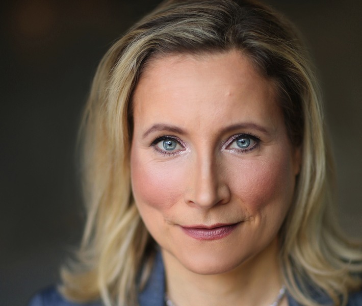 Kirsten Heinrichs (46) verstärkt ab 1. Februar als Head of HR den Personalbereich der dpa. Ab April übernimmt sie dann die konzernweite Leitung des Personalbereichs von Deutschlands größter Nachrichtenagentur. / Weiterer Text über ots und www.presseportal.de/nr/8218 / Die Verwendung dieses Bildes ist für redaktionelle Zwecke honorarfrei. Veröffentlichung bitte unter Quellenangabe: "obs/dpa Deutsche Presse-Agentur GmbH/Daniela Möllenhoff"