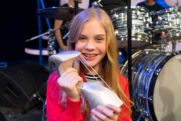 "Dein Song" 2017: Antonia (12) aus Berlin jubelt als "Songwriterin des Jahres"! / Siegersong "Reality" begeistert die "Dein Song"-Zuschauer