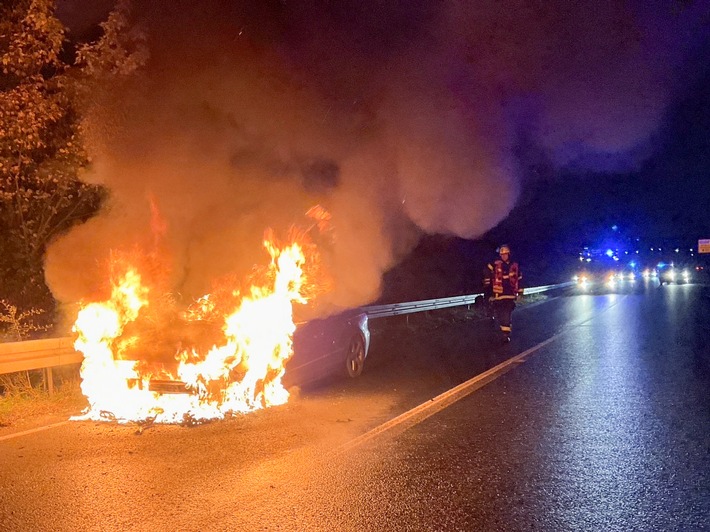 FW-DO: Pkw-Brand auf der Brackeler Straße