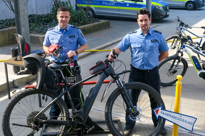 POL-MR: Mehr Sicherheit für das Fahrrad Polizei Marburg bietet zwei weitere Termine zur Fahrradcodierung an.