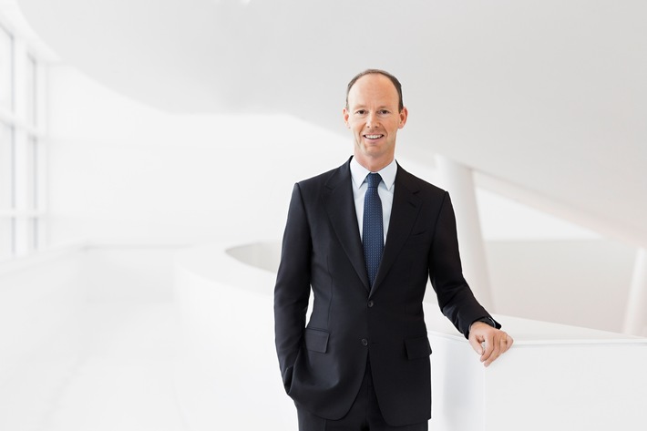 Thomas Rabe bleibt Vorstandsvorsitzender von Bertelsmann über 2016 hinaus