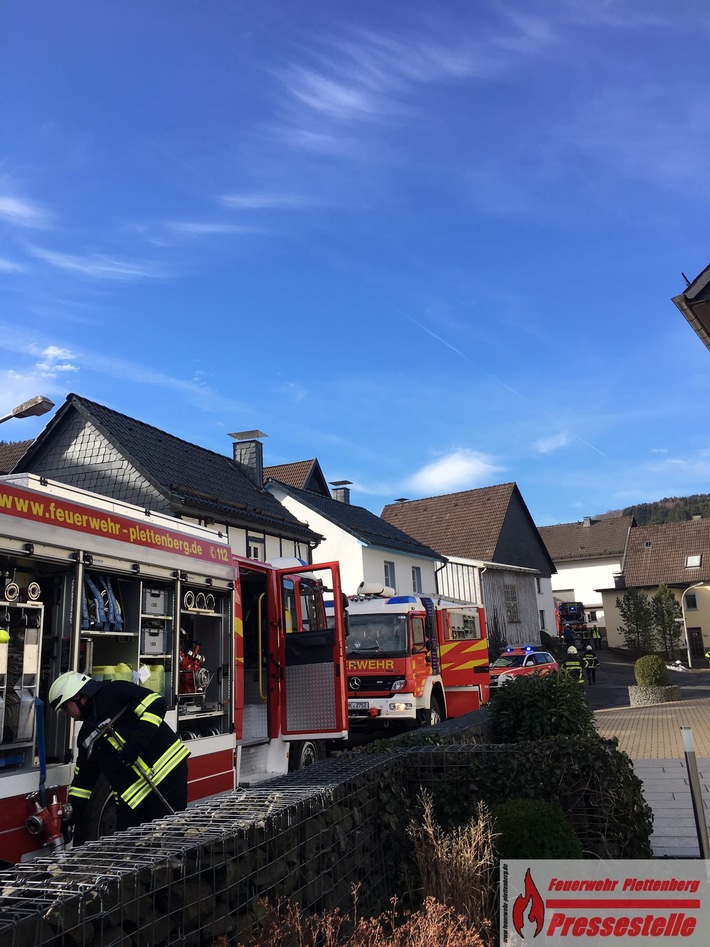 FW-PL: OT-Landemert. Feuerwehr rückt zu Schornsteinbrand aus.