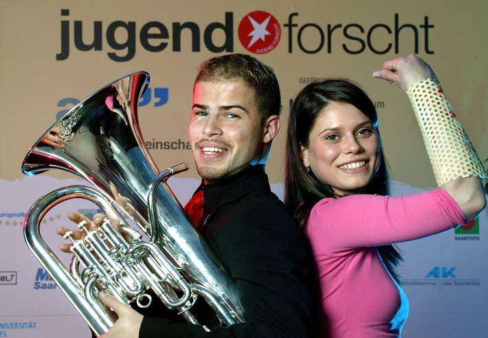 Einsteins Erben vor dem Finale / Start des 39. Bundeswettbewerbs Jugend forscht 2004