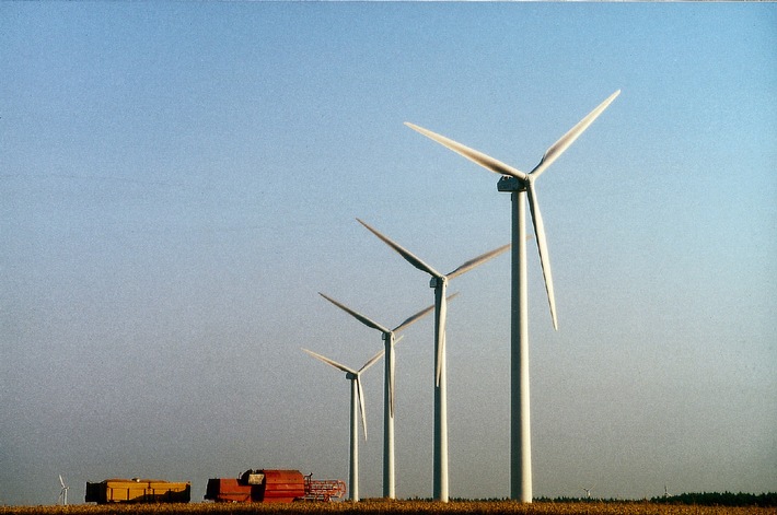 Deutsche Windenergieerzeuger arbeiten zusammen / Energiekontor AG (Bremen-Brinkum) und die Bremer AN windenergie gmbh schließen Rahmenvertrag bis 2001