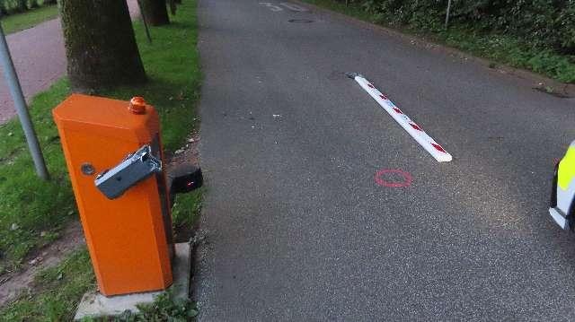 POL-OL: +++Pressemitteilung des Polizeikommissariates Bad Zwischenahn: Vandalismus an Schrankenanlage und mehreren PKW in Bad Zwischenahn verursacht hohen Sachschaden+++