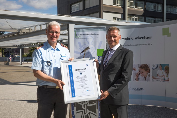 Bundeswehrkrankenhaus Ulm: Qualitätsmanagement nach DIN EN ISO 9001 zertifiziert