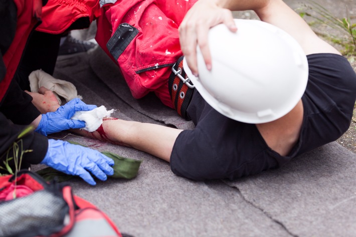 Ein Unfall im Betrieb: Was ist zu tun?