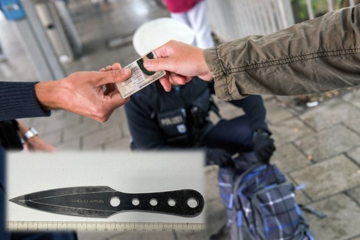 BPOL-KS: 17-Jähriger hantiert im Zug mit einem Wurfmesser