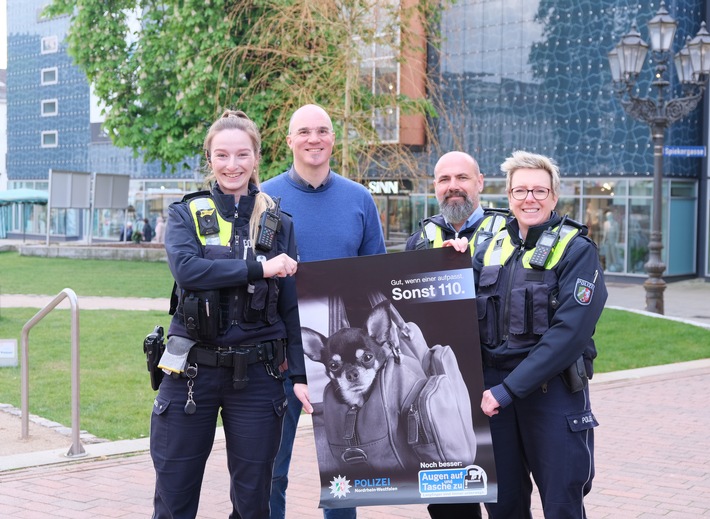 POL-GT: Plakataktion! Polizei und Einzelhandel gegen Taschendiebstahl