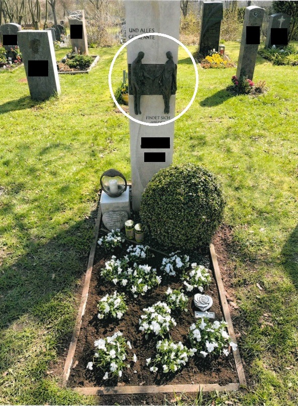 LPI-NDH: Zeugenaufruf: Messingfiguren Grabstein entwendet - Wer kann Hinweise geben?