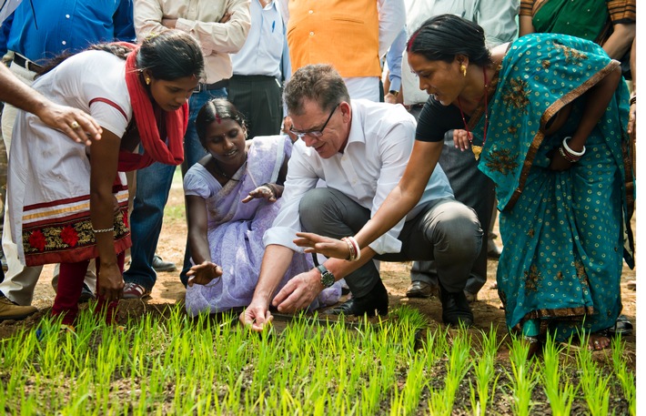 Grüne Woche 2016: "Eine Welt ohne Hunger ist möglich" / Bundesministerium für Wirtschaftliche Zusammenarbeit und Entwicklung präsentiert erstmals eigene Sonderschau auf der Grünen Woche