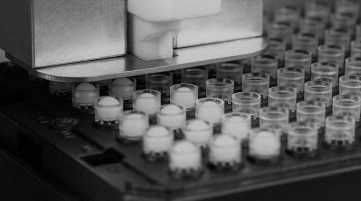 HSE-AG présente son TubeSealer modulaire et automatisé pour qPCR / Une nouvelle technologie basée sur les billes s