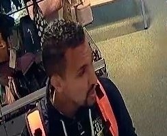 POL-BN: Foto-Fahndung: Polizei sucht mutmaßliche Ladendiebe - Wer kennt diese Männer?