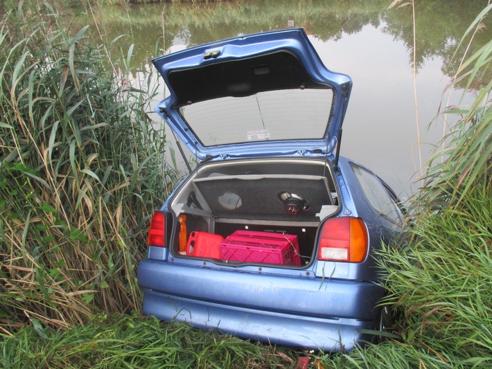 POL-GOE: (505/2015)  Unter Alkoholeinfluss und ohne Führerschein - 20-Jähriger aus Hessen landet mit VW Polo in der Werra