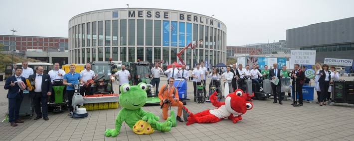CMS Berlin 2019 eröffnet: Internationale Reinigungsfachmesse startet mit der traditionellen Parade der Reinigungsbranche