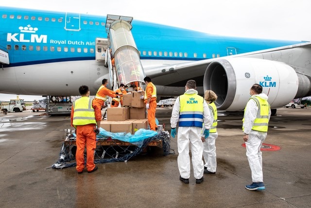Medienmitteilung: 100. KLM-Flug, der Fracht in der Kabine transportiert
