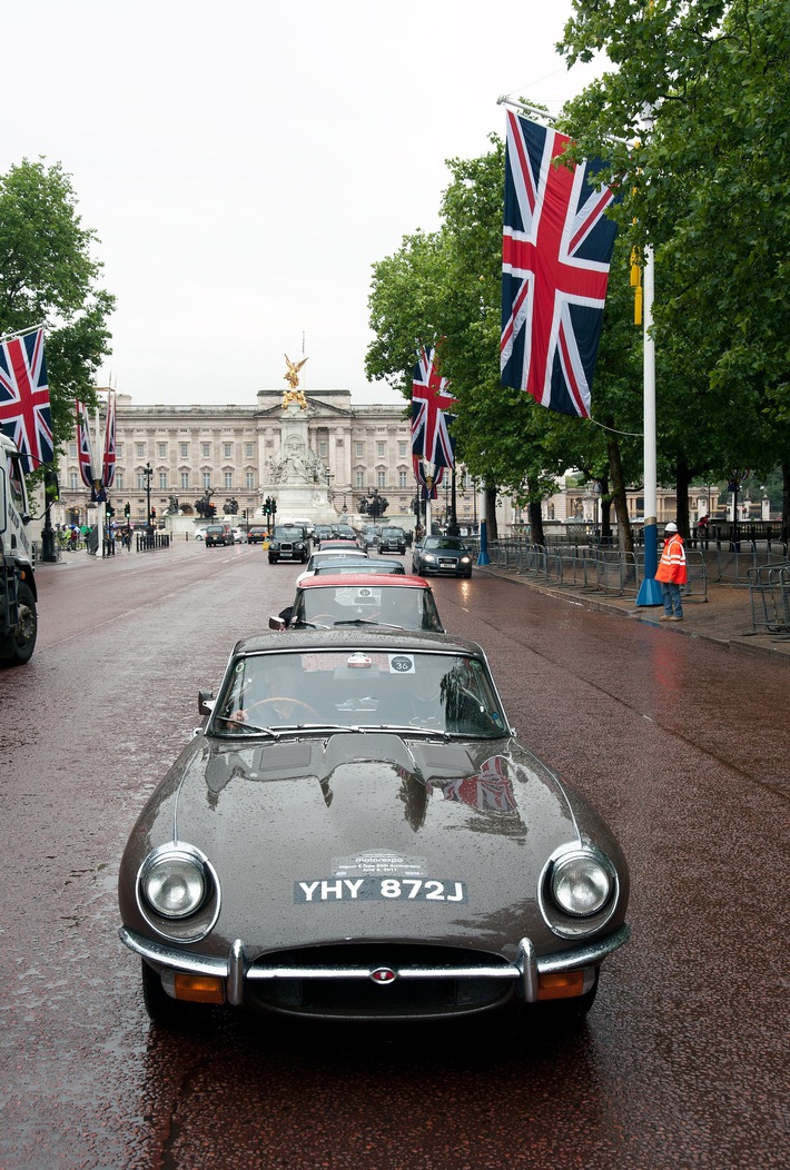 Jaguar E-TYPE:  Mit Pomp und Circumstance durch London (mit Bild)