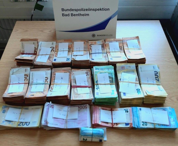 BPOL-BadBentheim: Fast eine Viertelmillion in Plastiktüte / Clearingverfahren wegen Verdachts der Geldwäsche eingeleitet
