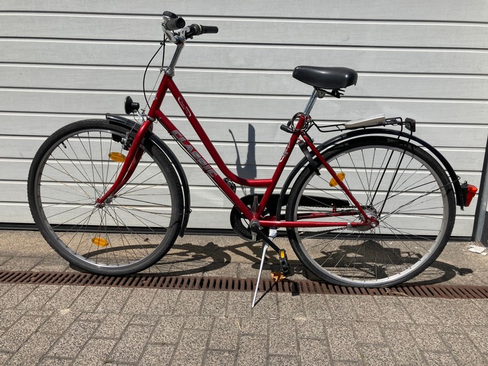 POL-BI: Wem gehört dieses Fahrrad?