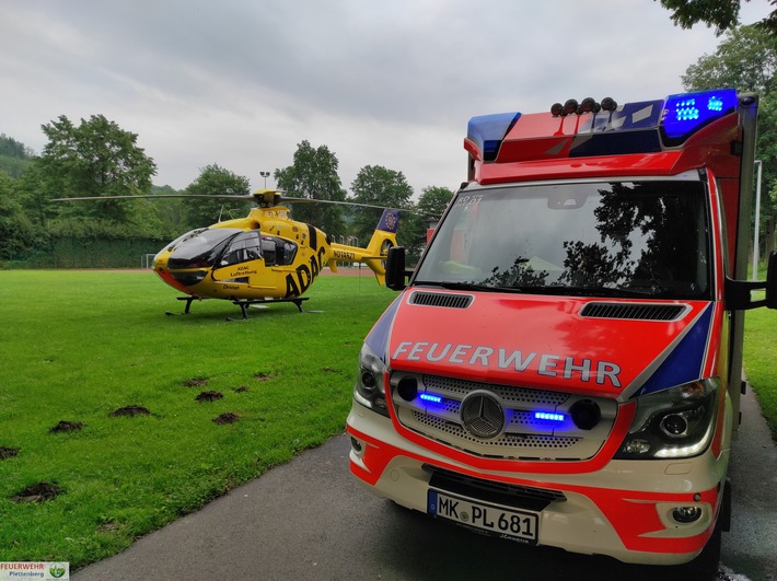 FW-PL: Rettungshubschrauber im Einsatz. Kind stürzt mit Fahrrad.