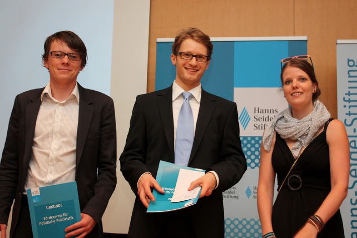 Verändern Internet und soziale Medien die Politik? / 
Hanns-Seidel-Stiftung verleiht Förderpreise für junge Publizisten (BILD)