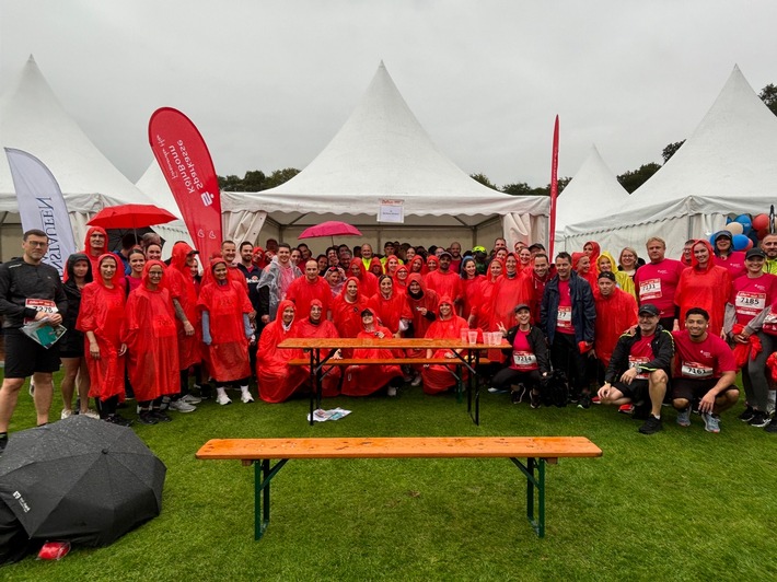 B2Run: Team der Sparkasse KölnBonn erzielt Spende von 4.300 Euro für die DKMS