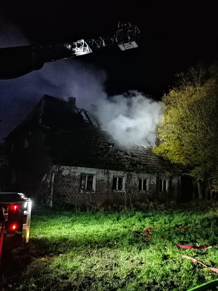 POL-NB: Brand eines leerstehenden Einfamilienhauses in Wiek (LK Vorpommern-Rügen)