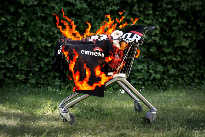 Kein Nazi-Merch von Druck18: Laut gegen Nazis e.V. sichert sich Markenrechte an Deutschlands größtem Online-Nazi-Shop