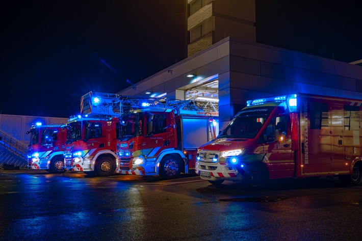 FW-GLA: Leicht erhöhtes Einsatzaufkommen in der Silvesternacht für die Feuerwehr Gladbeck