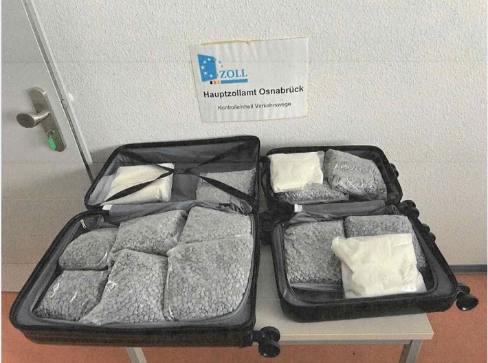 HZA-OS: Osnabrücker Zoll stellt 30 KG Ecstasy-Tabletten und 5 KG Ketamin im Zug sicher; Drogenkurier festgenommen