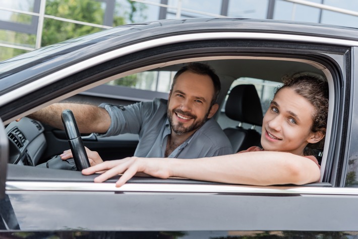 Keine Frage des Alters / Für die Fahrsicherheit zählen vor allem regelmäßige Fahrpraxis und persönliche Einstellung