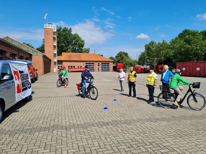 POL-NI: Nienburg - Gelungene Auftaktveranstaltung "Fit mit dem Pedelec"