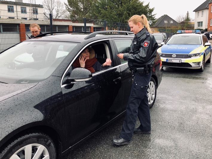 POL-VER: Verkehrskontrollen vor dem Hintergrund "Ablenkung im Straßenverkehr"