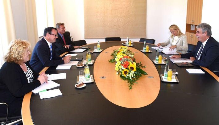 ikr: Wirtschaftliche Bedeutung des Zollamts Schaanwald-Tisis beleuchtet